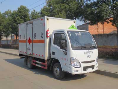 國(guó)六躍進(jìn)易燃液體廂式運(yùn)輸車(chē)